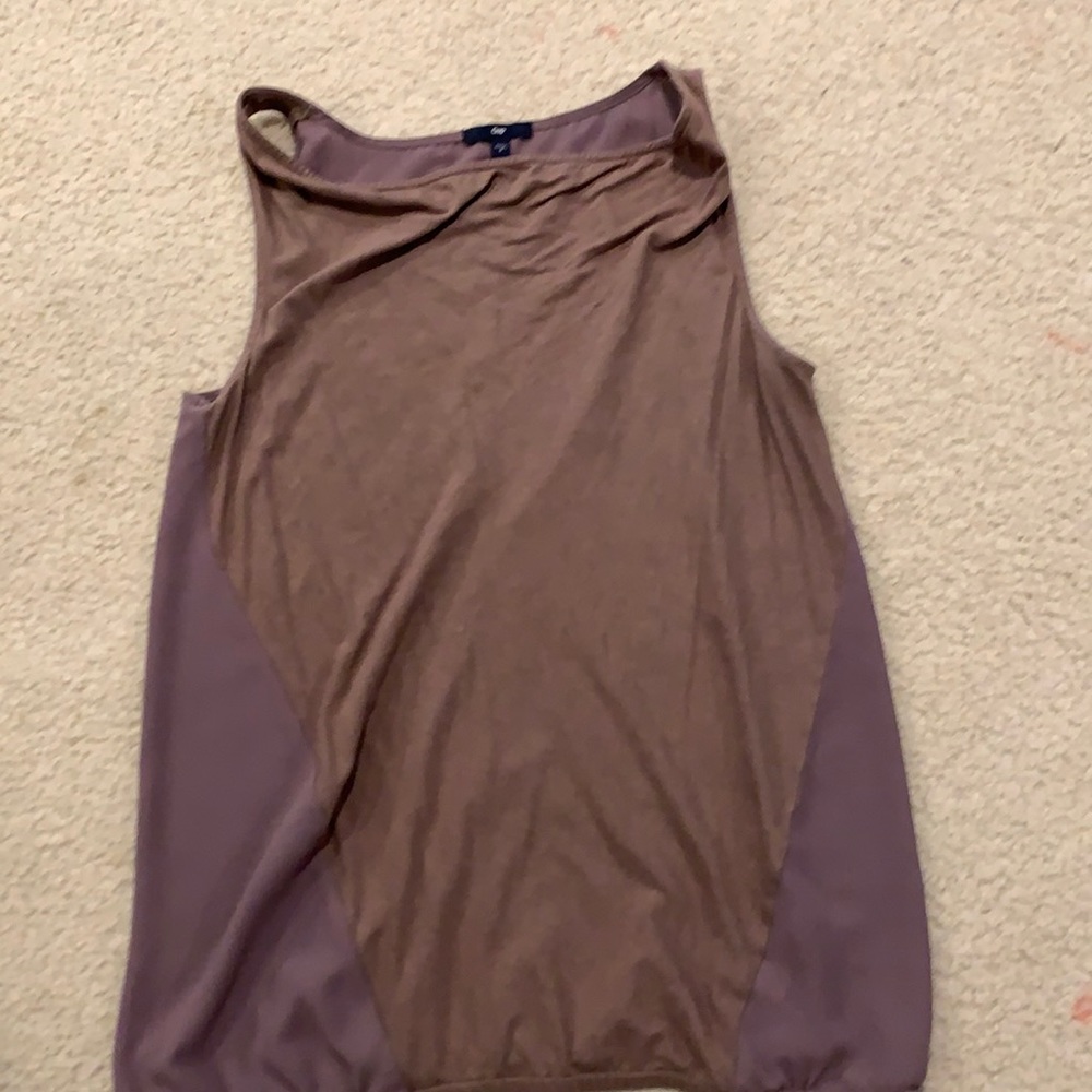 Women’s Gap tank